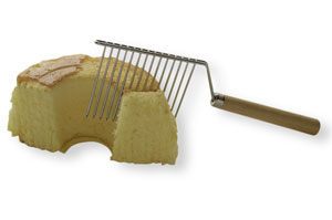ANGEL FOOD CAKE CUTTER
