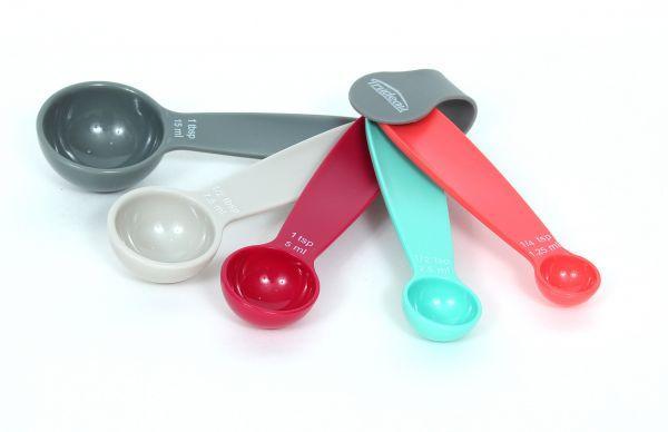 Trudeau Plastic Set of 5 Measuring Spoons - Retro Colors
