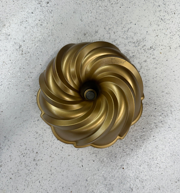 Nordic Ware 10C Bundt Pan - Swirl