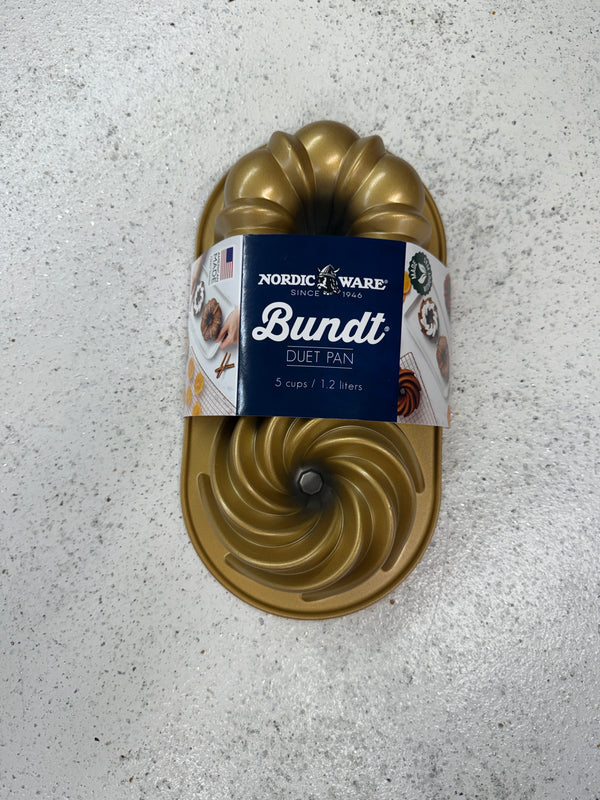 Nordic Ware Premier Gold Classic Bundt Duet Pan 5c