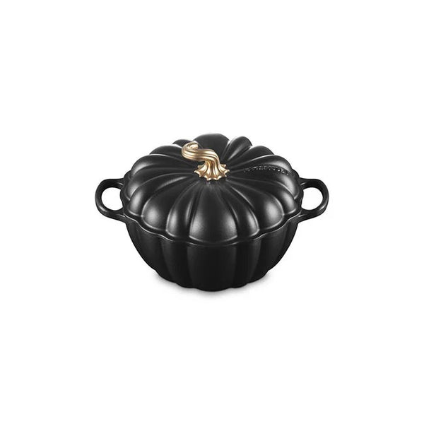 Le Creuset Signature Cast Iron 4qt Pumpkin Cocotte Oven - Licorice with Gold Knob