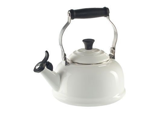 Le Creuset 1.75qt Whistling Kettle - White