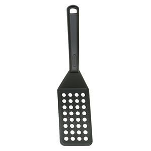 NORPRO SPATULA NYLON W/HOLES BLACK