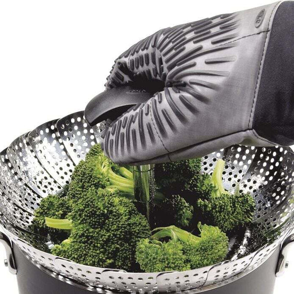 OXO Stainless Steel 11" Steamer with Extendable Handle