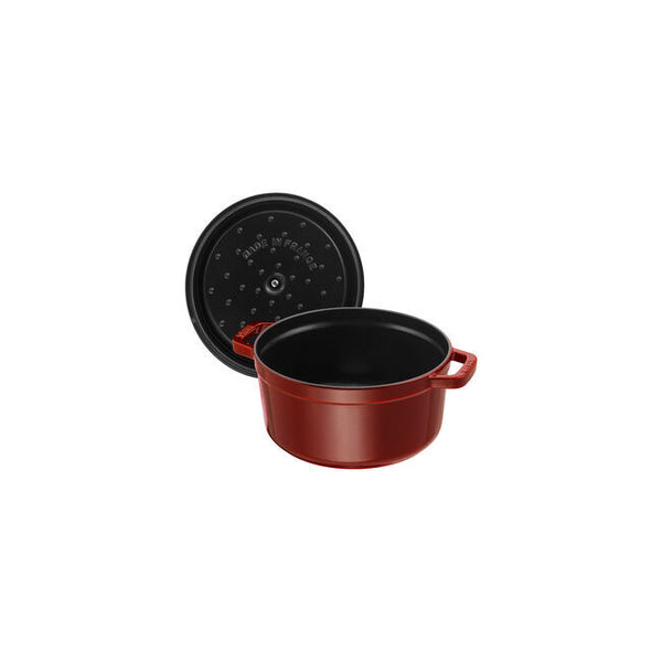 Staub 4qt Round Dutch Oven - Grenadine