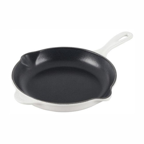 Le Creuset 9" Traditional Skillet - White